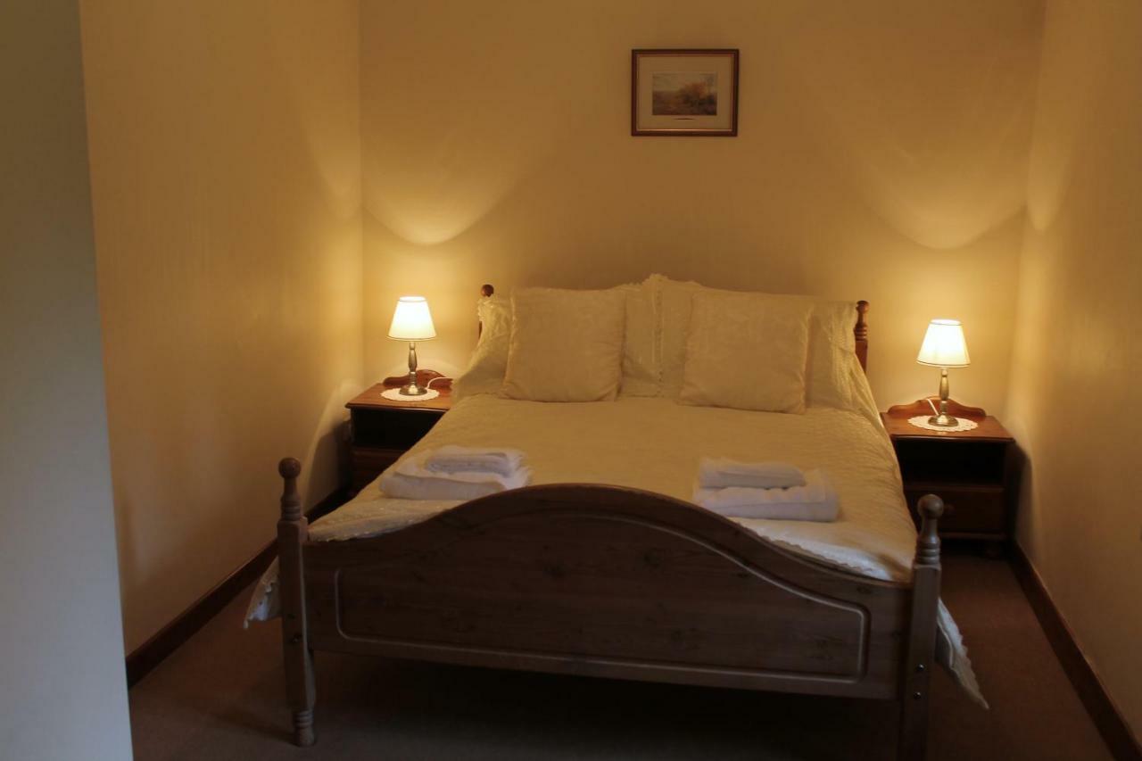 セント・オーステル Polgreen Farm Bed & Breakfast エクステリア 写真